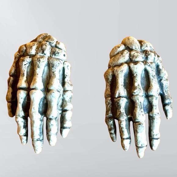 Skeleton Hand Hair Clips Set - Picture 1 of 3